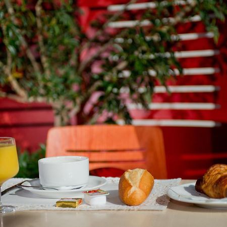 Ace Hotel Travel Athee Sur Cher Exterior foto